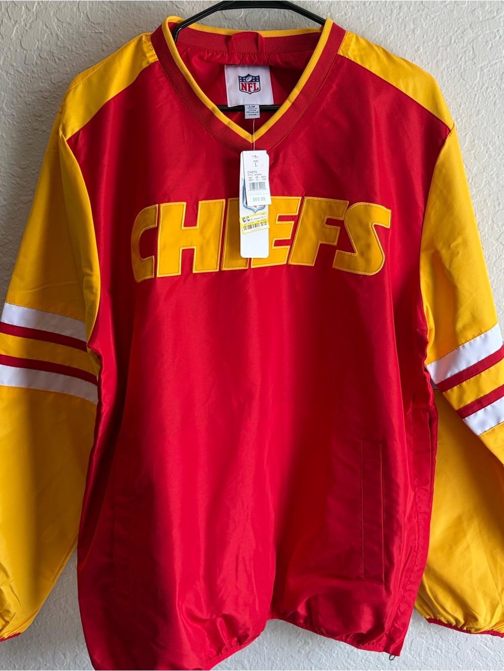 NWT Kansas City Chiefs NFL Red / Gold Pullover Jacket - Men’s Large
